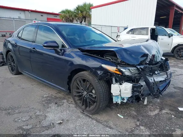 4T1K61AK6MU420336 2021 TOYOTA CAMRY - Image 1