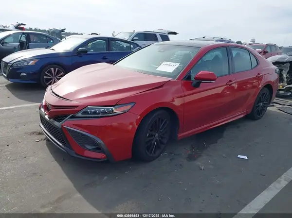 4T1K61AK6MU422913 2021 TOYOTA CAMRY - Image 2