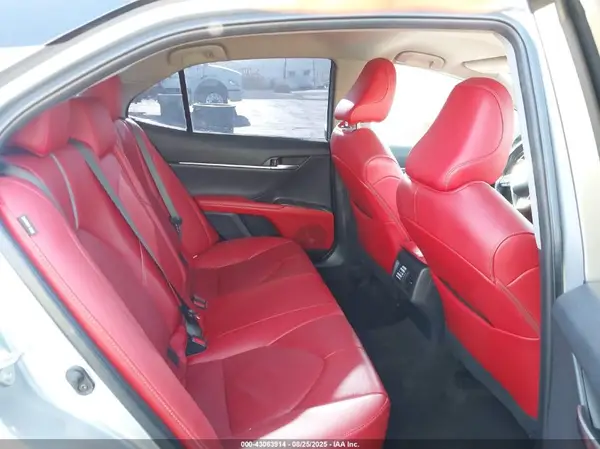 4T1K61AK6MU434012 2021 TOYOTA CAMRY - Image 8