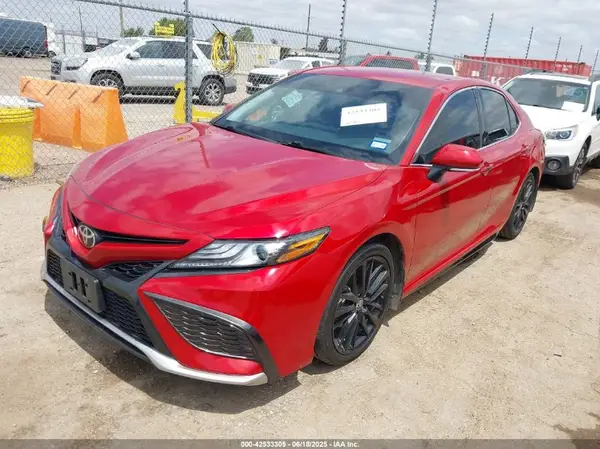 4T1K61AK6MU457855 2021 TOYOTA CAMRY - Image 2