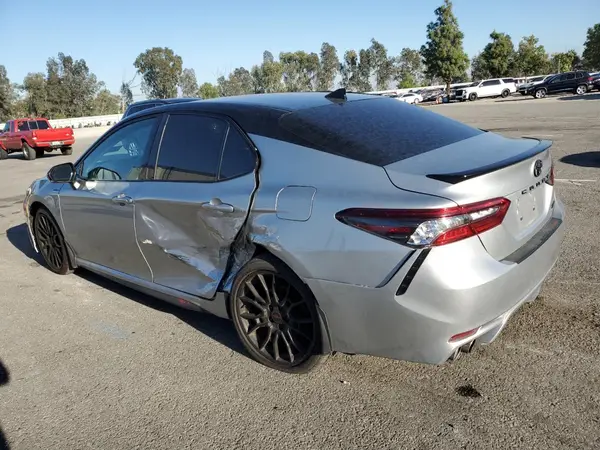 4T1K61AK6MU468533 2021 TOYOTA CAMRY - Image 2