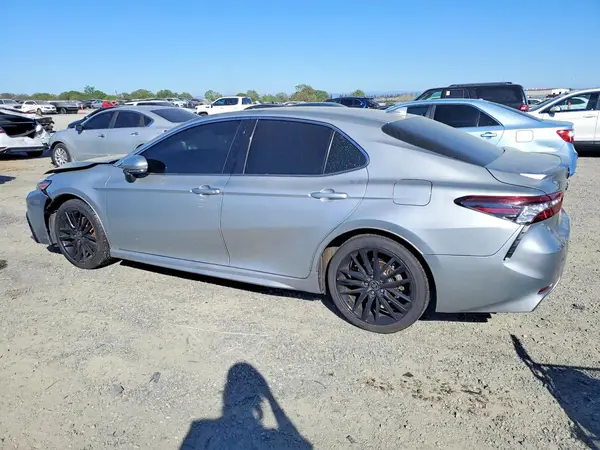 4T1K61AK6MU498129 2021 TOYOTA CAMRY - Image 2