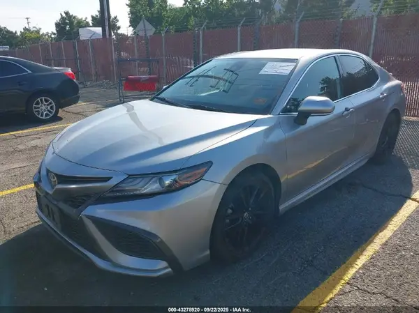 4T1K61AK6MU546552 2021 TOYOTA CAMRY - Image 2