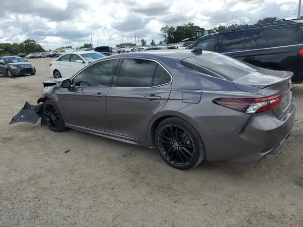 4T1K61AK6MU607026 2021 TOYOTA CAMRY - Image 2