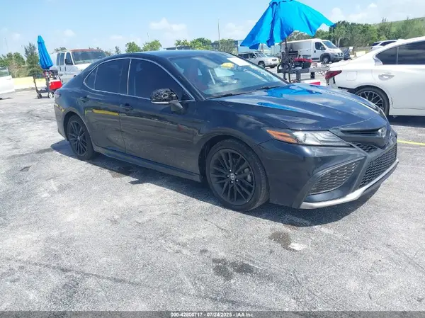 4T1K61AK6NU006152 2022 TOYOTA CAMRY - Image 1