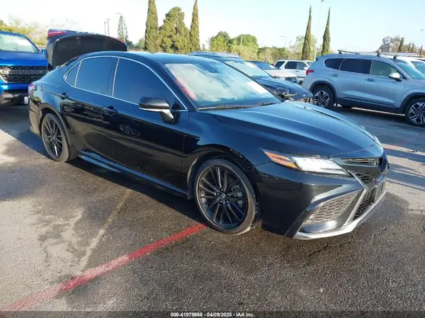 4T1K61AK6NU008418 2022 TOYOTA CAMRY - Image 1