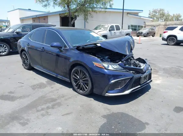 4T1K61AK6NU009553 2022 TOYOTA CAMRY - Image 1