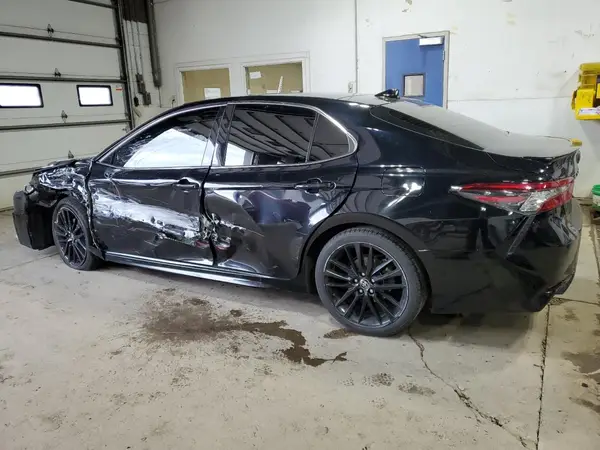 4T1K61AK6NU010184 2022 TOYOTA CAMRY - Image 2