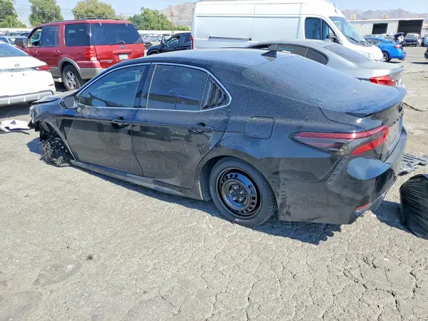 4T1K61AK6NU011075 2022 TOYOTA CAMRY - Image 2