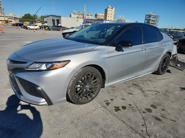 4T1K61AK6NU012422 2022 TOYOTA CAMRY - Image 1