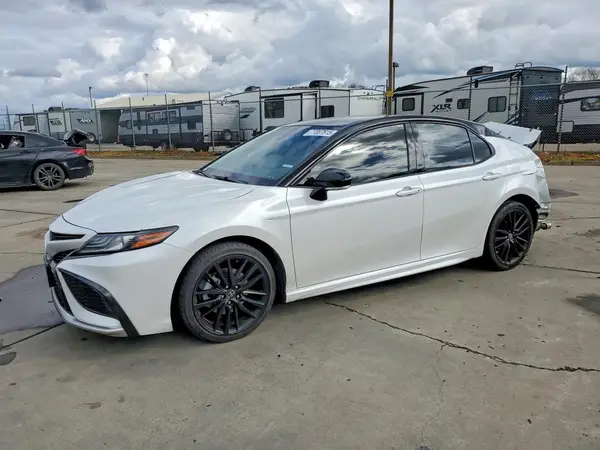 4T1K61AK6NU014896 2022 TOYOTA CAMRY - Image 1
