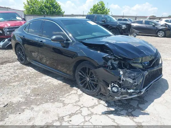 4T1K61AK6NU020004 2022 TOYOTA CAMRY - Image 1