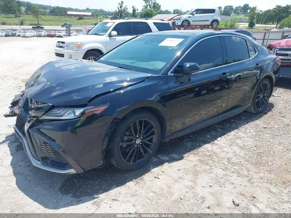 4T1K61AK6NU020004 2022 TOYOTA CAMRY - Image 2