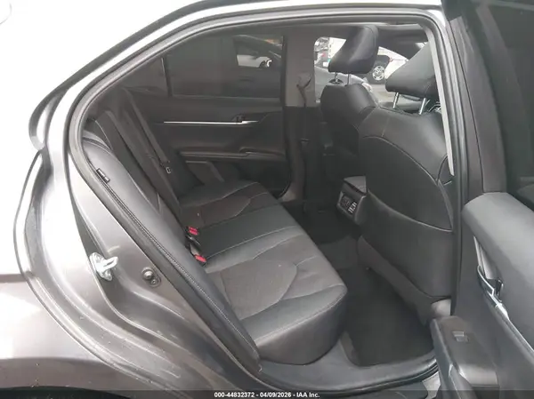 4T1K61AK6NU022741 2022 TOYOTA CAMRY - Image 8