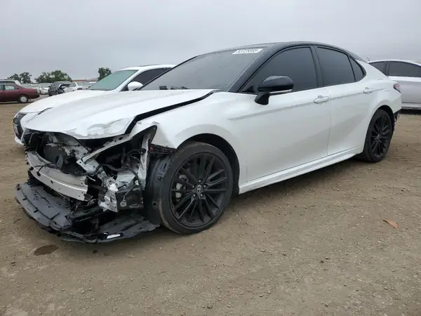 4T1K61AK6NU029382 2022 TOYOTA CAMRY - Image 1