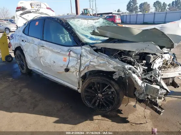 4T1K61AK6NU029625 2022 TOYOTA CAMRY - Image 1