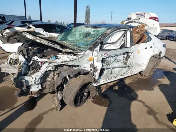 4T1K61AK6NU029625 2022 TOYOTA CAMRY - Image 2