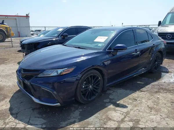 4T1K61AK6NU033304 2022 TOYOTA CAMRY - Image 2