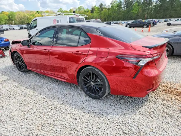 4T1K61AK6NU067615 2022 TOYOTA CAMRY - Image 2