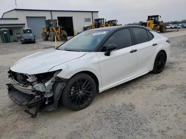 4T1K61AK6NU069882 2022 TOYOTA CAMRY - Image 1