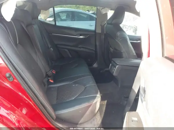 4T1K61AK6NU074564 2022 TOYOTA CAMRY - Image 8