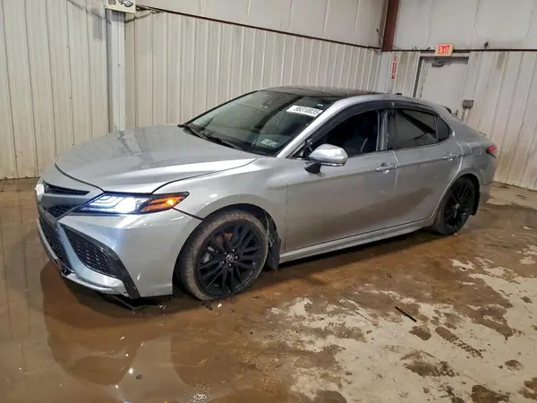 4T1K61AK6NU709556 2022 TOYOTA CAMRY - Image 1