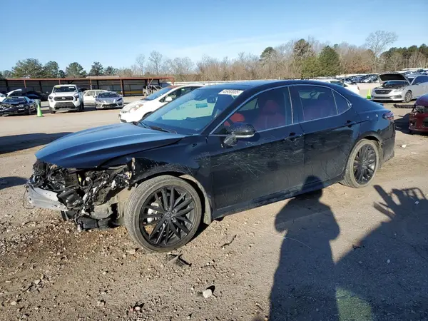 4T1K61AK6NU715700 2022 TOYOTA CAMRY - Image 1