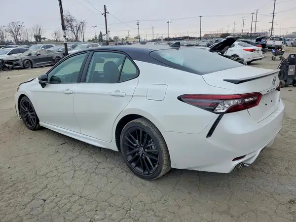 4T1K61AK6PU164963 2023 TOYOTA CAMRY - Image 2