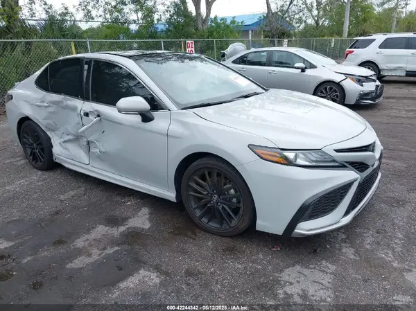4T1K61AK6RU229751 2024 TOYOTA CAMRY - Image 1