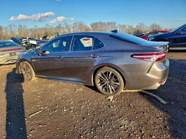 4T1K61AK7LU321426 2020 TOYOTA CAMRY - Image 2