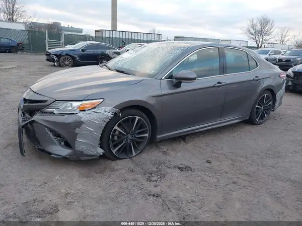 4T1K61AK7LU338260 2020 TOYOTA CAMRY - Image 2