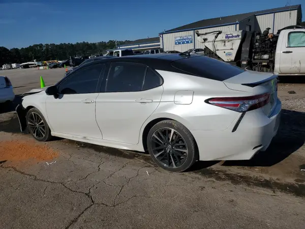 4T1K61AK7LU382873 2020 TOYOTA CAMRY - Image 2