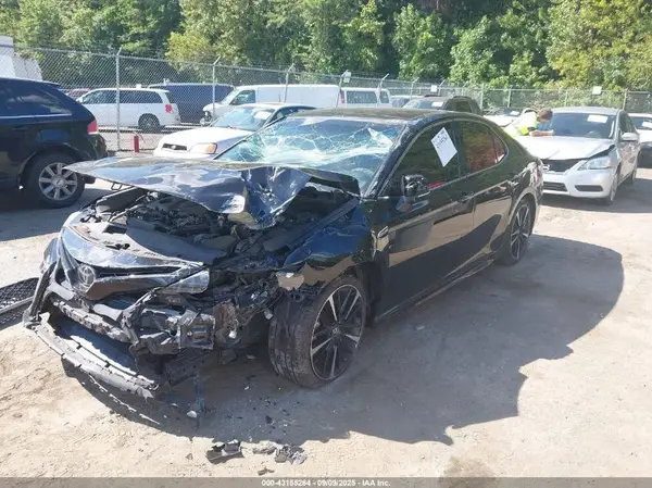 4T1K61AK7LU909634 2020 TOYOTA CAMRY - Image 2