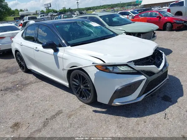 4T1K61AK7MU405649 2021 TOYOTA CAMRY - Image 1
