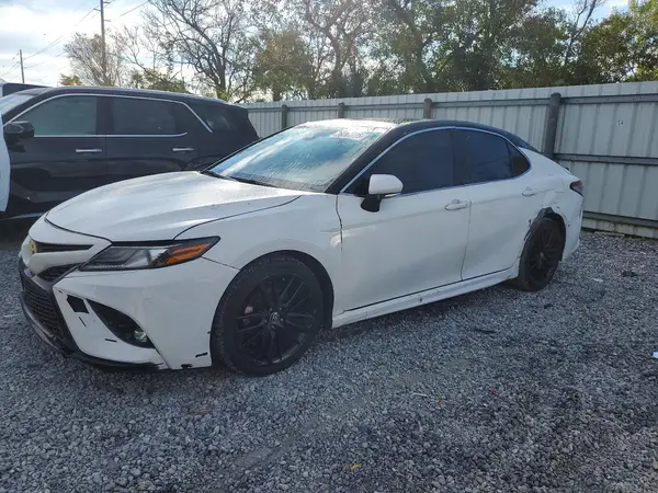 4T1K61AK7MU405702 2021 TOYOTA CAMRY - Image 1