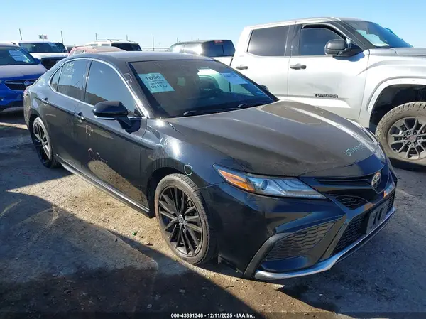 4T1K61AK7MU411693 2021 TOYOTA CAMRY - Image 1