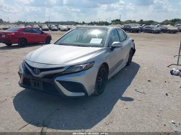 4T1K61AK7MU413069 2021 TOYOTA CAMRY - Image 2