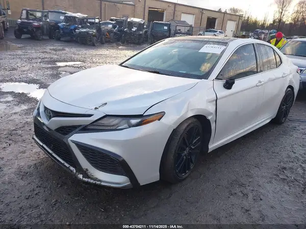 4T1K61AK7MU414447 2021 TOYOTA CAMRY - Image 2