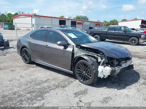 4T1K61AK7MU434584 2021 TOYOTA CAMRY - Image 1