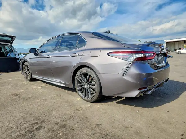 4T1K61AK7MU464328 2021 TOYOTA CAMRY - Image 2