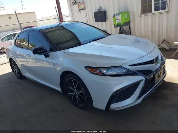 4T1K61AK7MU468962 2021 TOYOTA CAMRY - Image 1