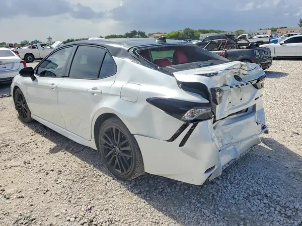 4T1K61AK7MU482926 2021 TOYOTA CAMRY - Image 2