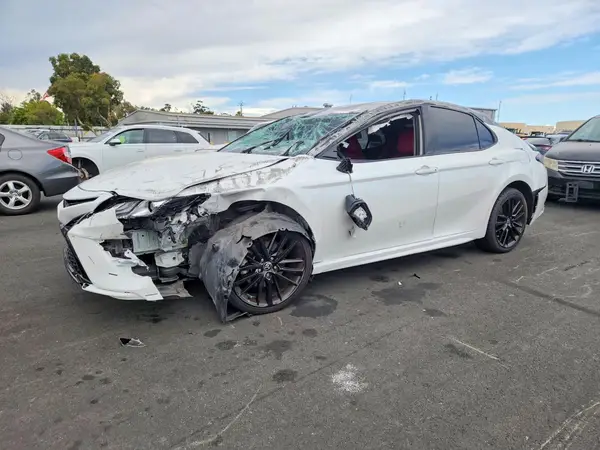 4T1K61AK7MU483025 2021 TOYOTA CAMRY - Image 1