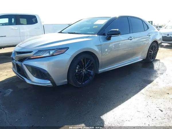 4T1K61AK7MU487754 2021 TOYOTA CAMRY - Image 2