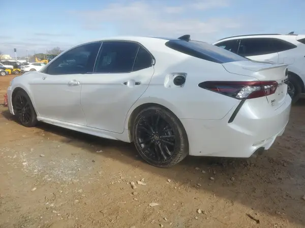 4T1K61AK7MU488029 2021 TOYOTA CAMRY - Image 2
