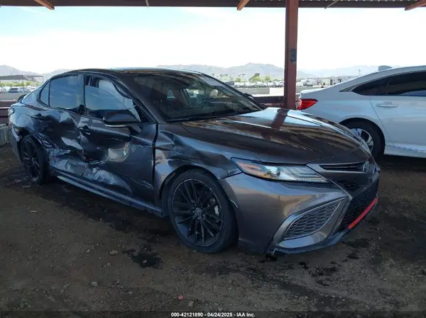 4T1K61AK7MU518176 2021 TOYOTA CAMRY - Image 1
