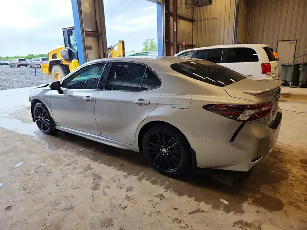 4T1K61AK7MU544745 2021 TOYOTA CAMRY - Image 2