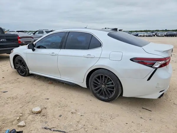 4T1K61AK7MU559262 2021 TOYOTA CAMRY - Image 2