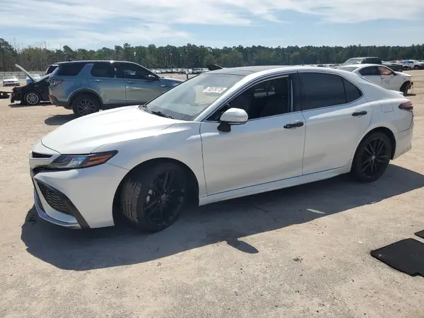 4T1K61AK7MU577289 2021 TOYOTA CAMRY - Image 1