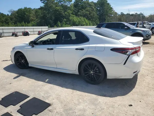 4T1K61AK7MU577289 2021 TOYOTA CAMRY - Image 2